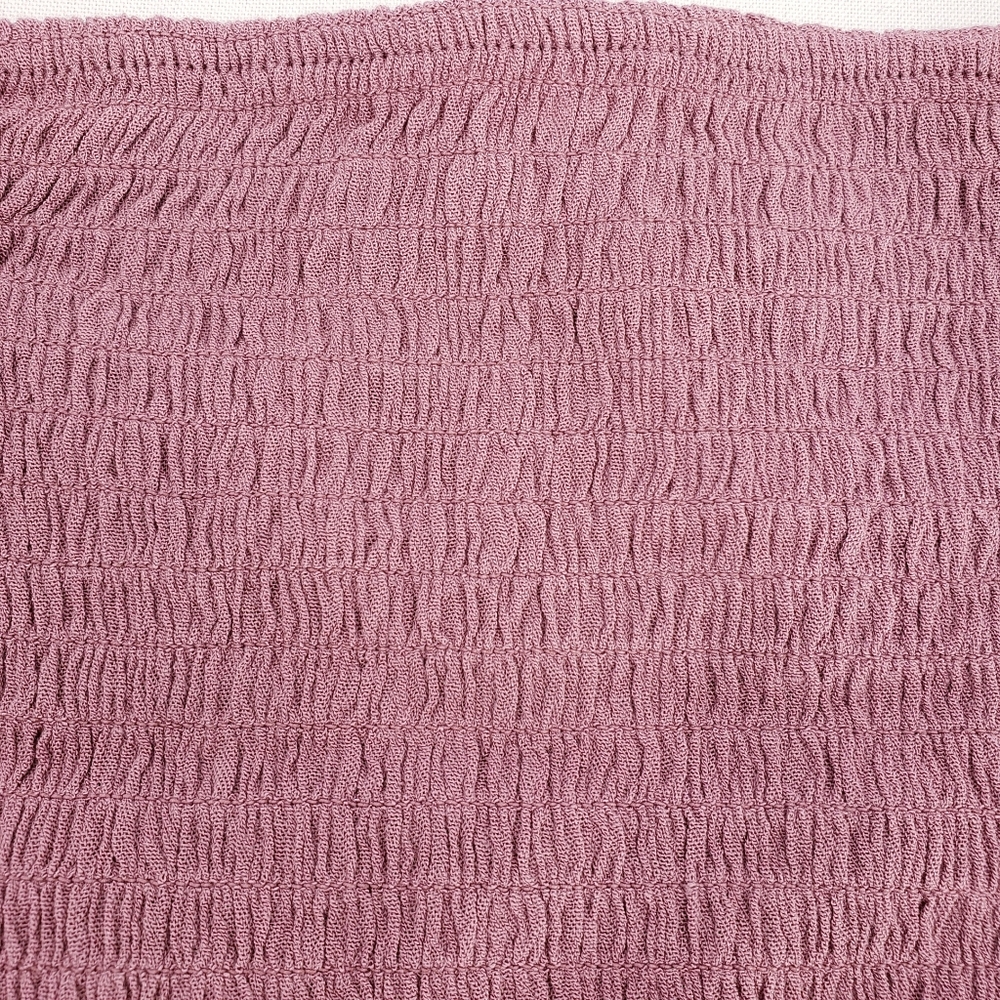 NEW Smocked Off-Shoulder Bell Sleeve Top in Rose sz L - Picture 6 of 7